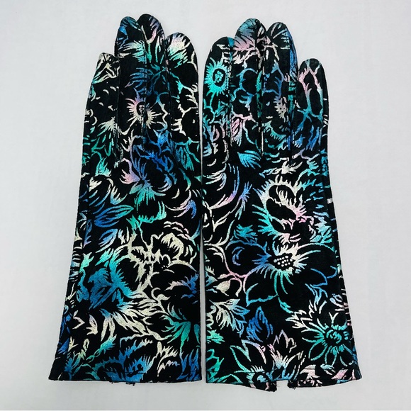Women's Cardinal Hologram Print Genuine Suede Gloves, Small - Picture 3 of 4